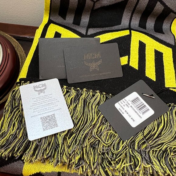 MCM Après-Ski Logo Merino Wool Scarf - NWT - Picture 4 of 8